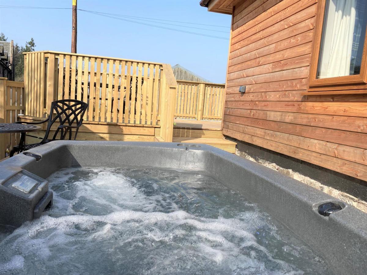 Pheasant Lodge With Hot Tub Forgandenny Exterior foto