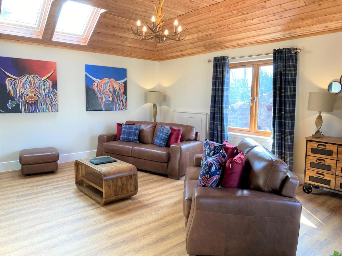 Pheasant Lodge With Hot Tub Forgandenny Exterior foto