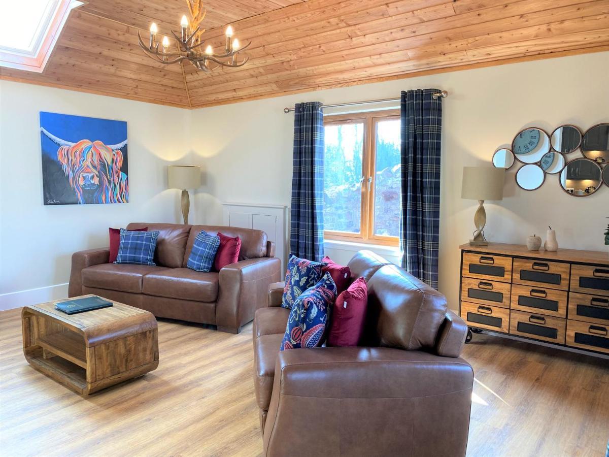 Pheasant Lodge With Hot Tub Forgandenny Exterior foto